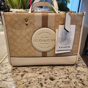 Coach Dempsey Tote 22 in Signature Jacquard with Stripe and Coach Patch